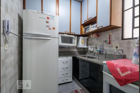 Cozinha de apartamento para alugar com 3 quartos, 64m² em Liberdade, Belo Horizonte