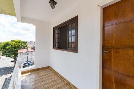 Varanda sala de casa para alugar com 2 quartos, 60m² em Parque Continental I, Guarulhos