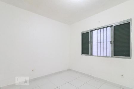 Quarto de casa para alugar com 1 quarto, 35m² em Santo Antônio, Osasco