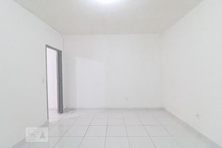 Quarto de casa para alugar com 1 quarto, 35m² em Santo Antônio, Osasco