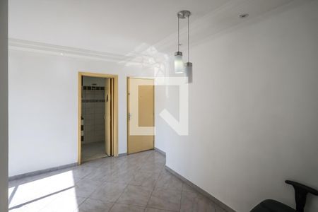 Sala de apartamento para alugar com 2 quartos, 52m² em Vila Firmiano Pinto, São Paulo