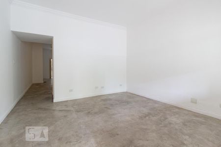 Sala de casa para alugar com 3 quartos, 130m² em Vila Nova Conceição, São Paulo