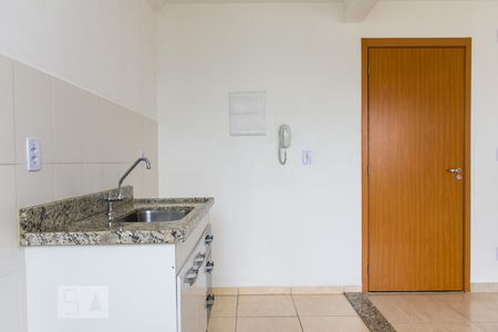 Apartamento para alugar com 55m², 2 quartos e 2 vagas Apartamento para alugar com 55m², 2 quartos e 2 vagasCozinha