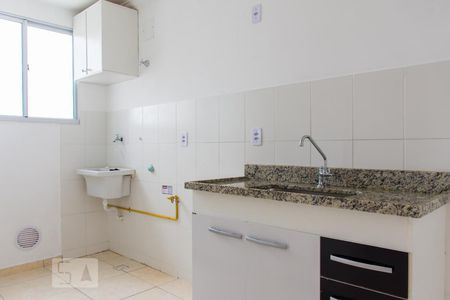 Apartamento para alugar com 55m², 2 quartos e 2 vagas Apartamento para alugar com 55m², 2 quartos e 2 vagasCozinha
