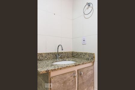 Apartamento para alugar com 55m², 2 quartos e 2 vagas Apartamento para alugar com 55m², 2 quartos e 2 vagasBanheiro