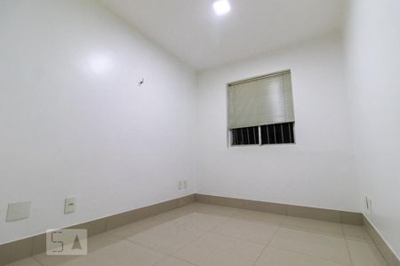 Quarto 2 de apartamento para alugar com 2 quartos, 45m² em Taguatinga Norte (taguatinga), Brasília