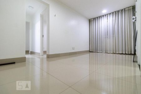 Sala de apartamento para alugar com 2 quartos, 45m² em Taguatinga Norte (taguatinga), Brasília