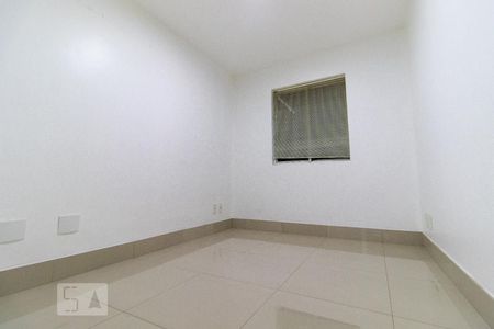 Quarto 1 de apartamento para alugar com 2 quartos, 45m² em Taguatinga Norte (taguatinga), Brasília