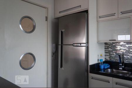 Cozinha de apartamento à venda com 2 quartos, 60m² em Vila Bertioga, São Paulo