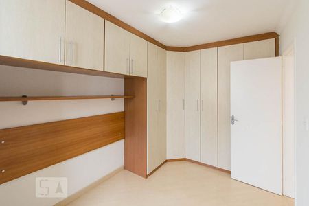 Quarto de apartamento à venda com 2 quartos, 55m² em Jardim Roberto, Osasco