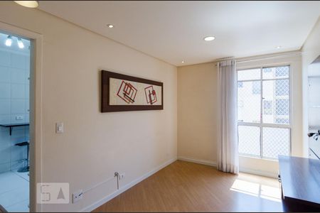 Sala de apartamento para alugar com 2 quartos, 56m² em Conceição, Diadema