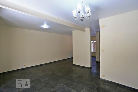 Sala de casa à venda com 3 quartos, 182m² em Vila Cordeiro, São Paulo