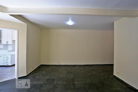 Sala de casa à venda com 3 quartos, 182m² em Vila Cordeiro, São Paulo