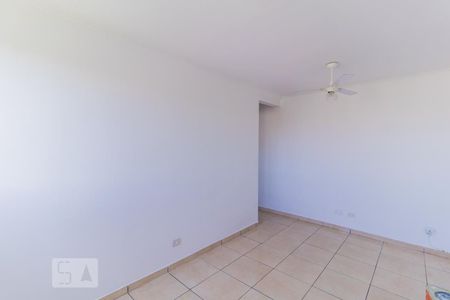 Sala de apartamento para alugar com 2 quartos, 56m² em Vila Silvia, São Paulo