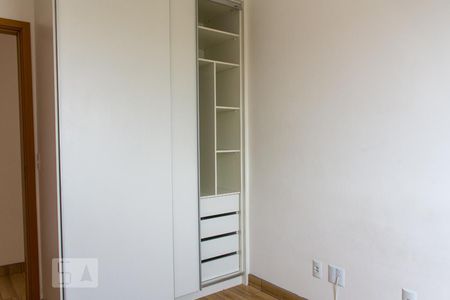 Quarto 1 de apartamento para alugar com 2 quartos, 51m² em Jardim Sílvia, Santo André