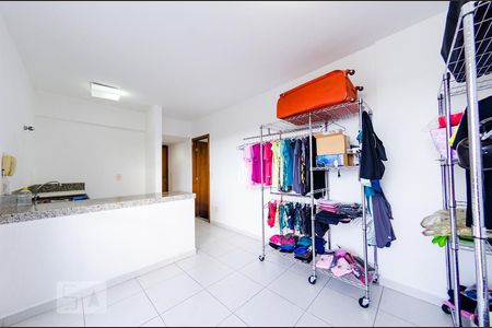 Sala/Cozinha de apartamento para alugar com 1 quarto, 45m² em Coração Eucarístico, Belo Horizonte