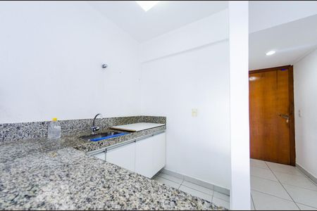 Cozinha de apartamento para alugar com 1 quarto, 45m² em Coração Eucarístico, Belo Horizonte