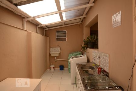 Área Externa de kitnet/studio para alugar com 1 quarto, 30m² em Vila Santa Luzia, Taboão da Serra
