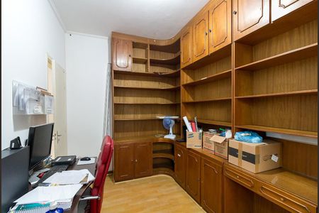 Escritório de casa à venda com 4 quartos, 300m² em Vila Rosália, Guarulhos