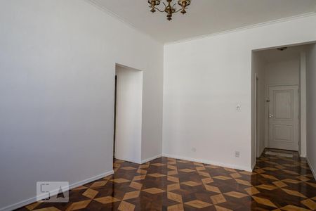 Apartamento à venda com 68m², 2 quartos e 1 vagaSala