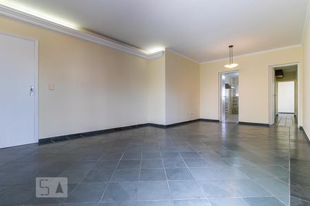 Sala de apartamento para alugar com 3 quartos, 100m² em Cambuí, Campinas