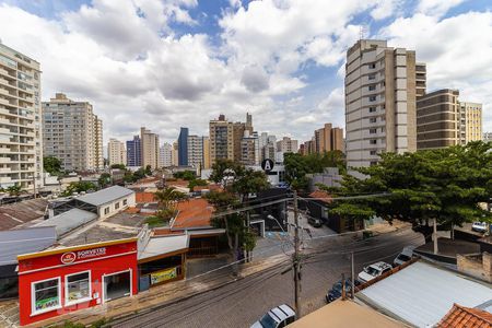 Vista da sacada de apartamento para alugar com 3 quartos, 100m² em Cambuí, Campinas