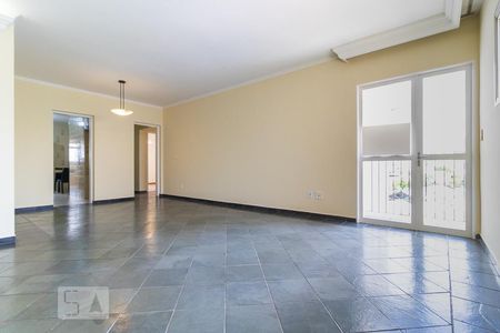 Sala de apartamento para alugar com 3 quartos, 100m² em Cambuí, Campinas