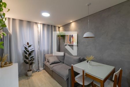 Sala e Cozinha de apartamento à venda com 2 quartos, 40m² em Jardim Helena, São Paulo