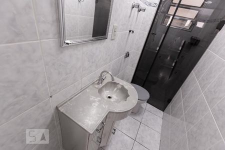 Banheiro de apartamento para alugar com 2 quartos, 41m² em Vila Buarque, São Paulo