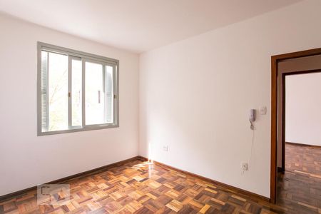 Sala de apartamento para alugar com 1 quarto, 40m² em Centro Histórico, Porto Alegre