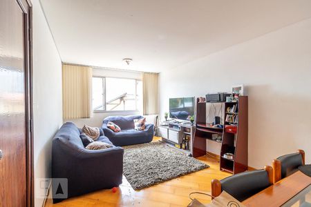 Sala de apartamento para alugar com 2 quartos, 66m² em Água Verde, Curitiba