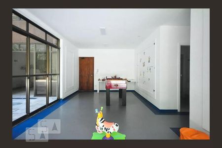 Apartamento para alugar com 290m², 4 quartos e 5 vagas