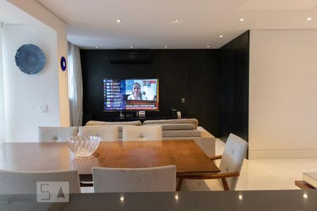 Sala de apartamento à venda com 3 quartos, 140m² em Aclimação, São Paulo