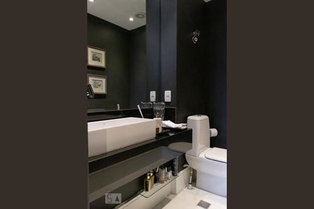 Lavabo de apartamento à venda com 3 quartos, 140m² em Aclimação, São Paulo