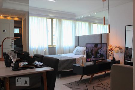 Quarto de kitnet/studio para alugar com 1 quarto, 35m² em Barra da Tijuca, Rio de Janeiro