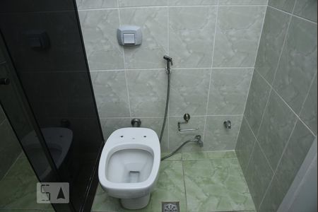 Banheiro de apartamento para alugar com 3 quartos, 110m² em Jacarepaguá, Rio de Janeiro