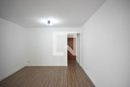 Sala de apartamento para alugar com 3 quartos, 80m² em Vila Suzana, São Paulo