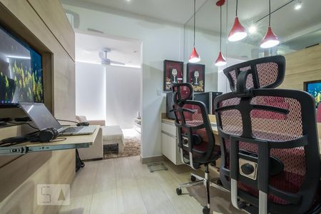 Sala de kitnet/studio para alugar com 1 quarto, 30m² em Chácara Santo Antônio, São Paulo