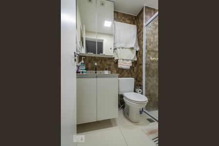 Banheiro de kitnet/studio para alugar com 1 quarto, 30m² em Chácara Santo Antônio, São Paulo