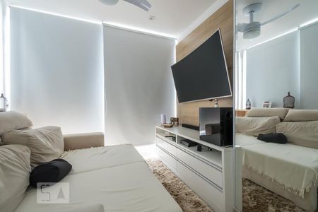 Sala de kitnet/studio para alugar com 1 quarto, 30m² em Chácara Santo Antônio, São Paulo