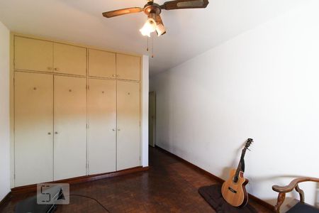 Suíte de casa à venda com 3 quartos, 178m² em Jardim da Glória, São Paulo