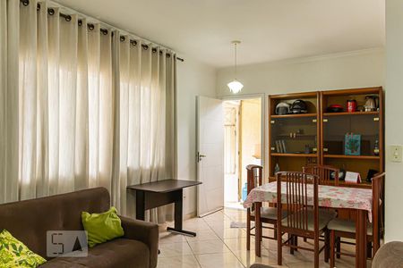 Sala de casa para alugar com 3 quartos, 100m² em Vila Brasílio Machado, São Paulo