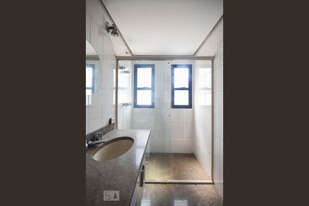 Apartamento para alugar com 622m², 4 quartos e 4 vagas Apartamento para alugar com 622m², 4 quartos e 4 vagasBanheiro Suíte 3