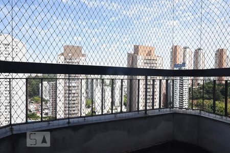Apartamento para alugar com 622m², 4 quartos e 4 vagas Apartamento para alugar com 622m², 4 quartos e 4 vagasVaranda da Suíte 4