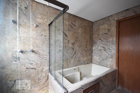 Apartamento para alugar com 622m², 4 quartos e 4 vagas Apartamento para alugar com 622m², 4 quartos e 4 vagasBanheiro Suíte 4