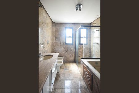 Apartamento para alugar com 622m², 4 quartos e 4 vagas Apartamento para alugar com 622m², 4 quartos e 4 vagasBanheiro Suíte 4