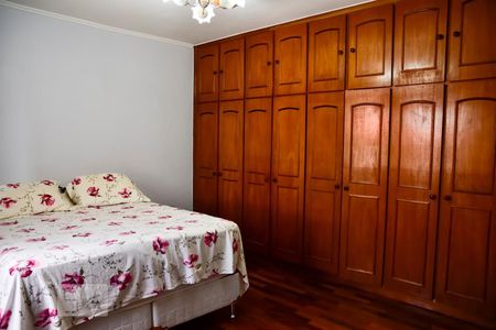 Quarto 1 Guarda roupa casal de casa à venda com 3 quartos, 235m² em Vila Marieta, São Paulo