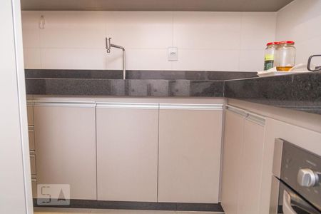 Apartamento para alugar com 90m², 3 quartos e 1 vaga Apartamento para alugar com 90m², 3 quartos e 1 vagaArmário do Cozinha