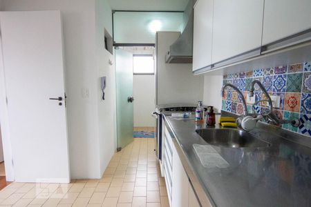 Apartamento para alugar com 96m², 2 quartos e 2 vagas Apartamento para alugar com 96m², 2 quartos e 2 vagasCozinha