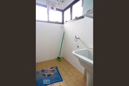 Apartamento para alugar com 96m², 2 quartos e 2 vagas Apartamento para alugar com 96m², 2 quartos e 2 vagasLavanderia